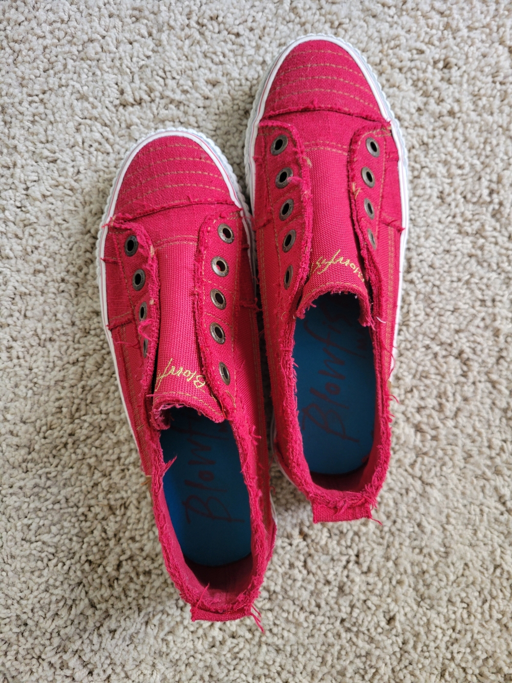 Blowfish Womens Malibu Slip-On Sneakers in Red - Picture 2 of 8